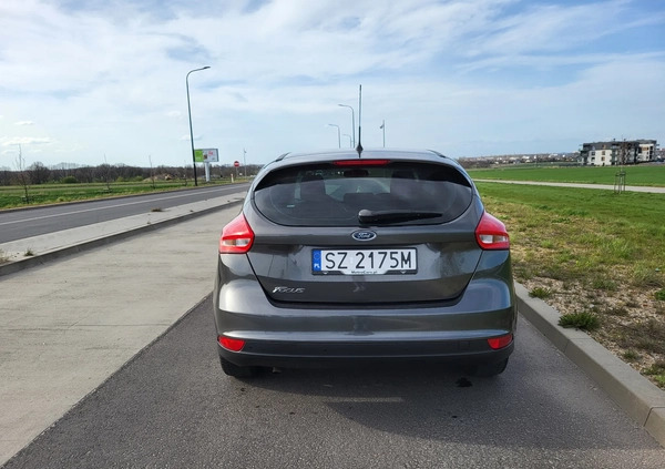 Ford Focus cena 28500 przebieg: 217700, rok produkcji 2017 z Zabrze małe 92